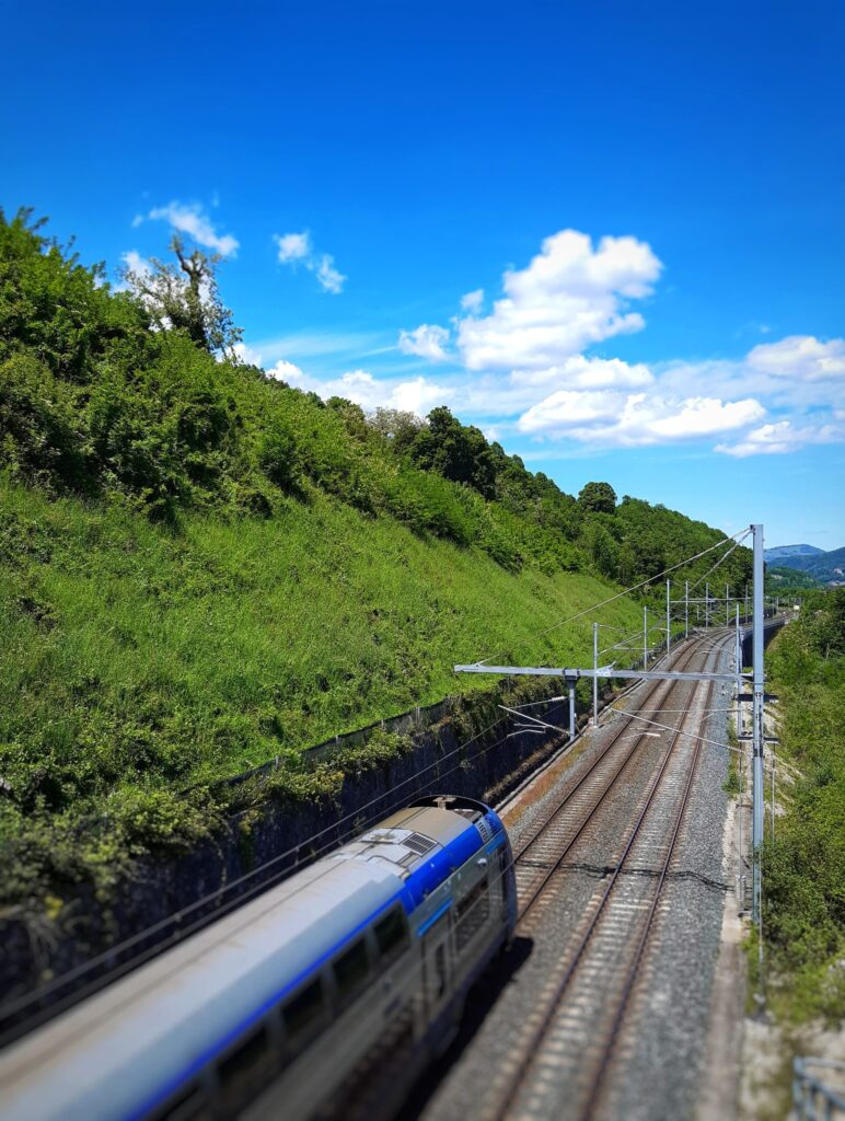 High-performance fiber mulch system applied to a slope